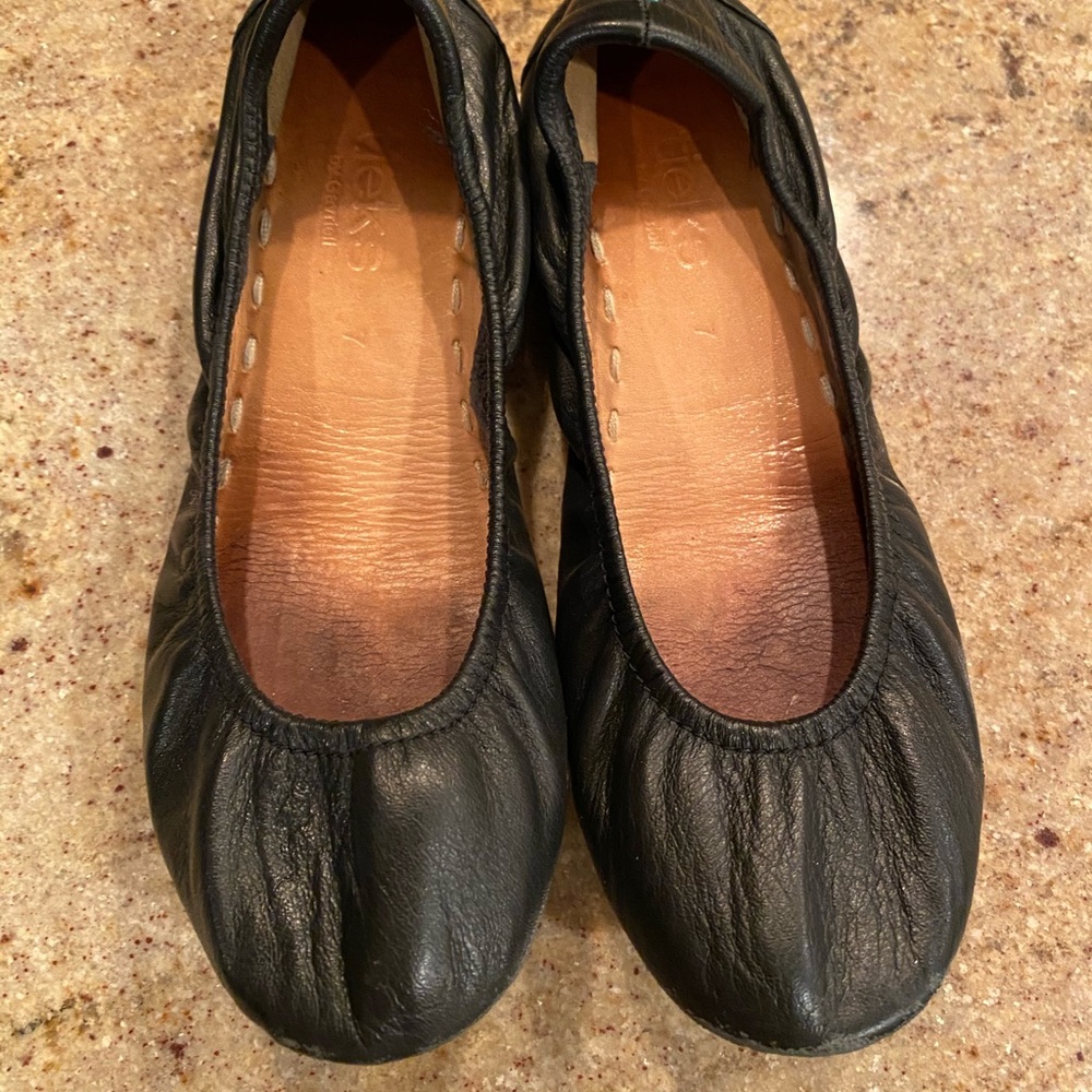 Matte Black Tieks - Sz 7